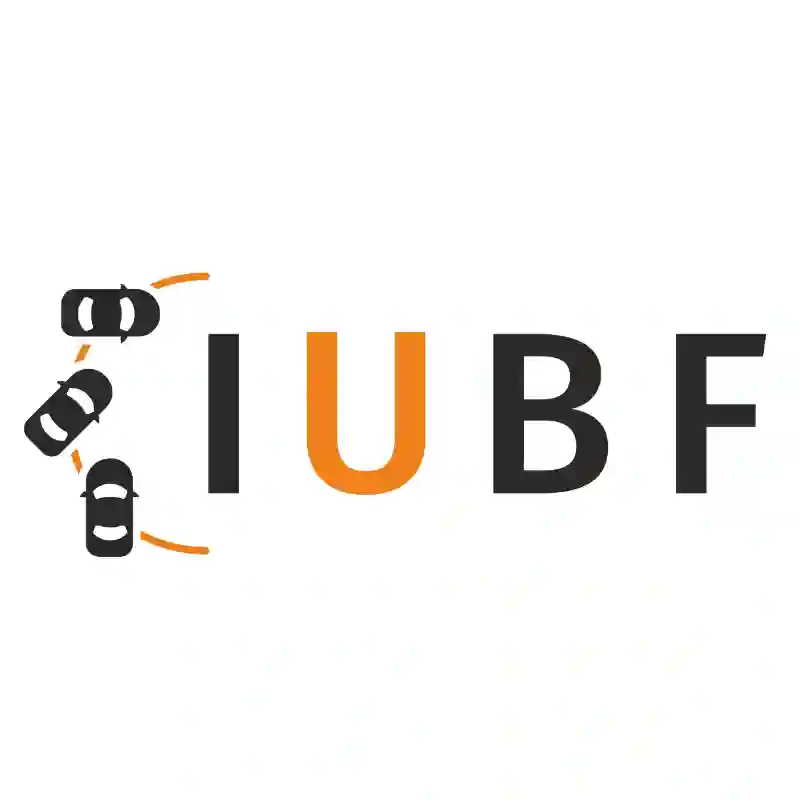Webdesign Hannover - Das Bild zeigt das Logo des Instituts für Unfallrekonstruktion Biomechanik Fahrzeugtechnik: "IUBF" in fetter Schrift, wobei das "I" aus drei schwarzen Autos und dynamischen orangefarbenen Linien besteht. Das "U" ist orange, während die restlichen Buchstaben schwarz sind. Local SEO Agentur Hannover.
